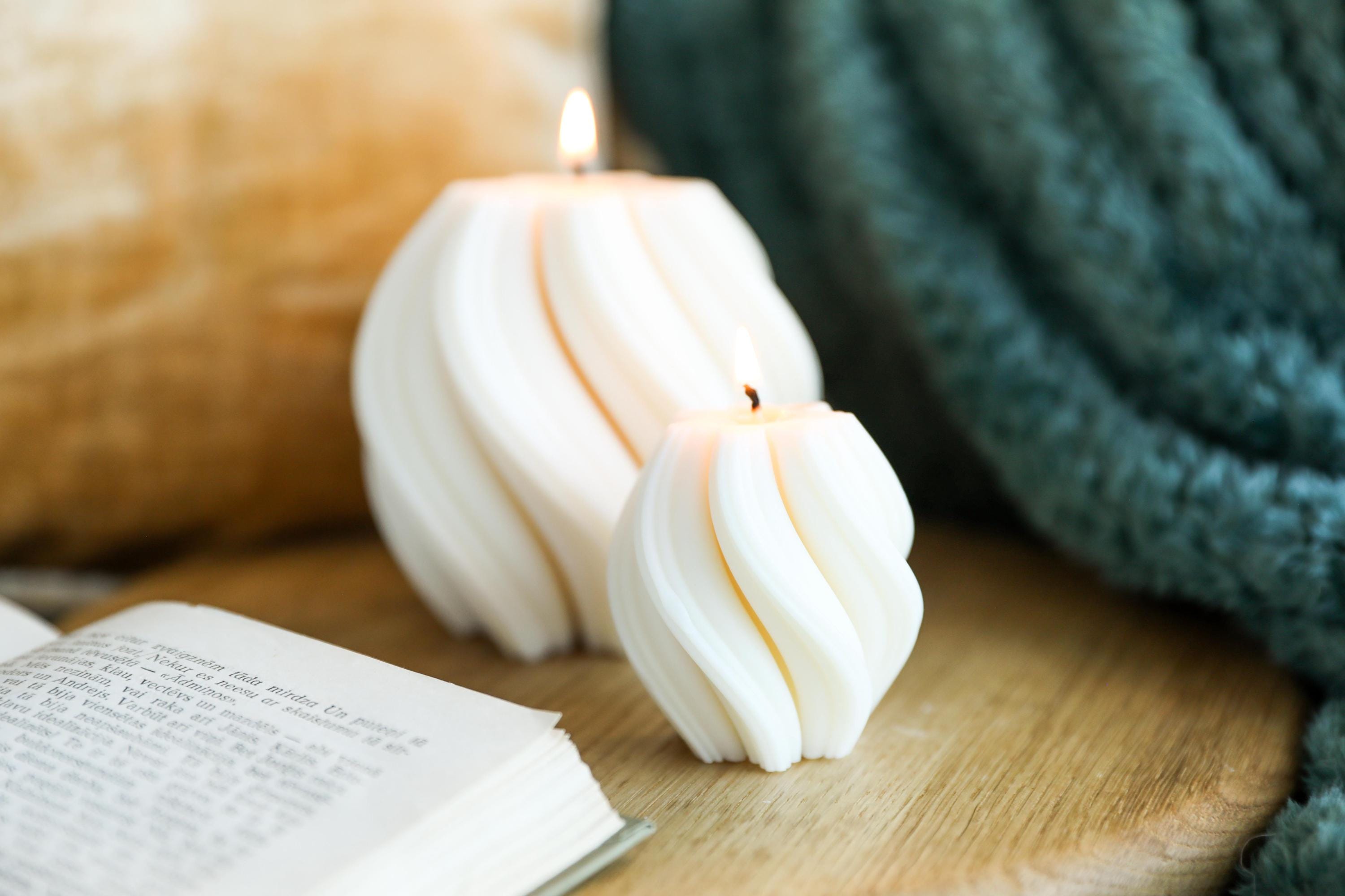 Wave Decorative Candle – Modern Coffee Table Decor, Cozy Home Gift, Birthday or Housewarming Gift for Friends & Sisters