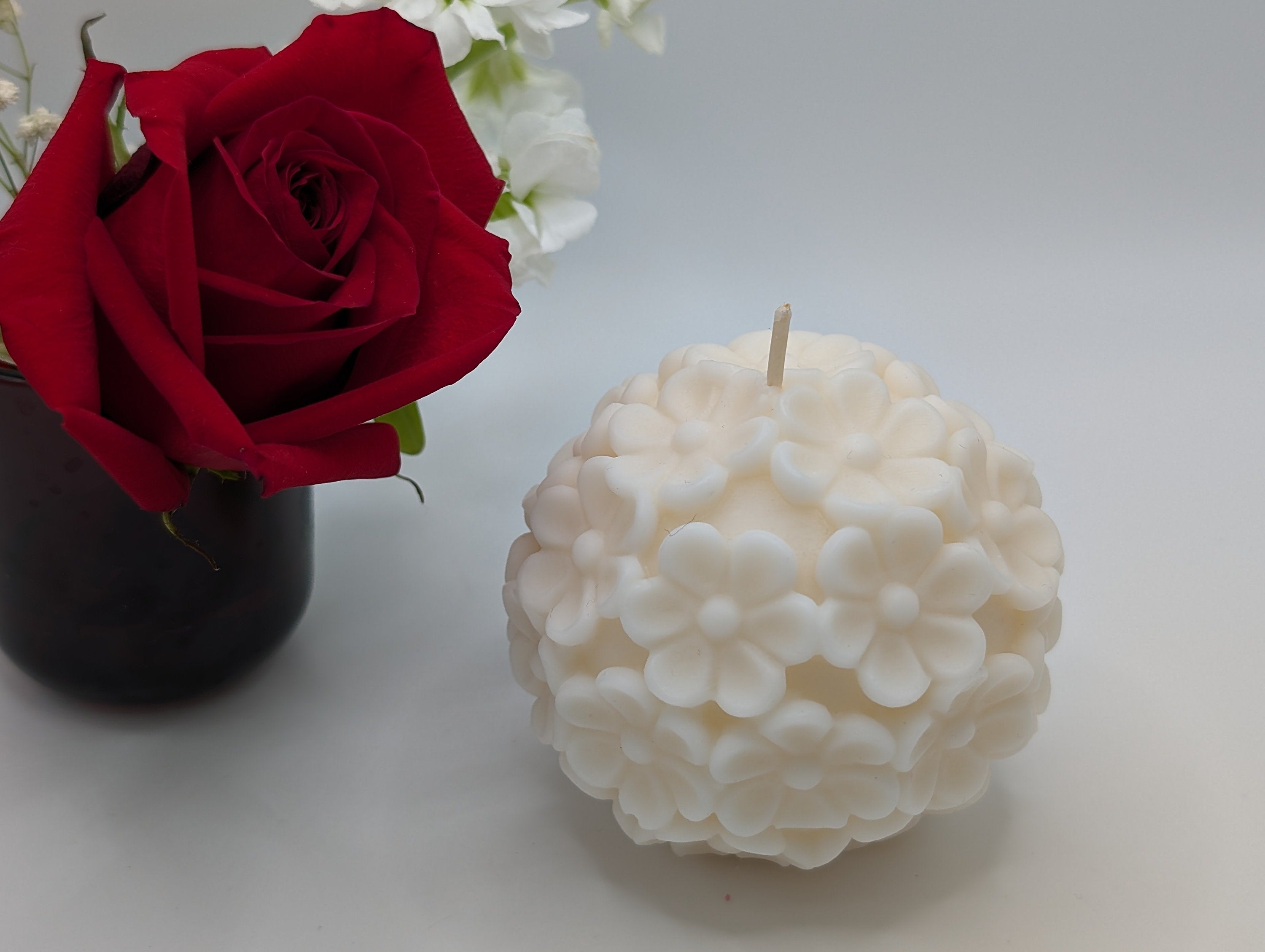 Flower Sphere Shaped Candle: Cozy Minimalist Decor, Handmade Aesthetic Floral Ball, Unique Gift for Mom, Round Rose Accent