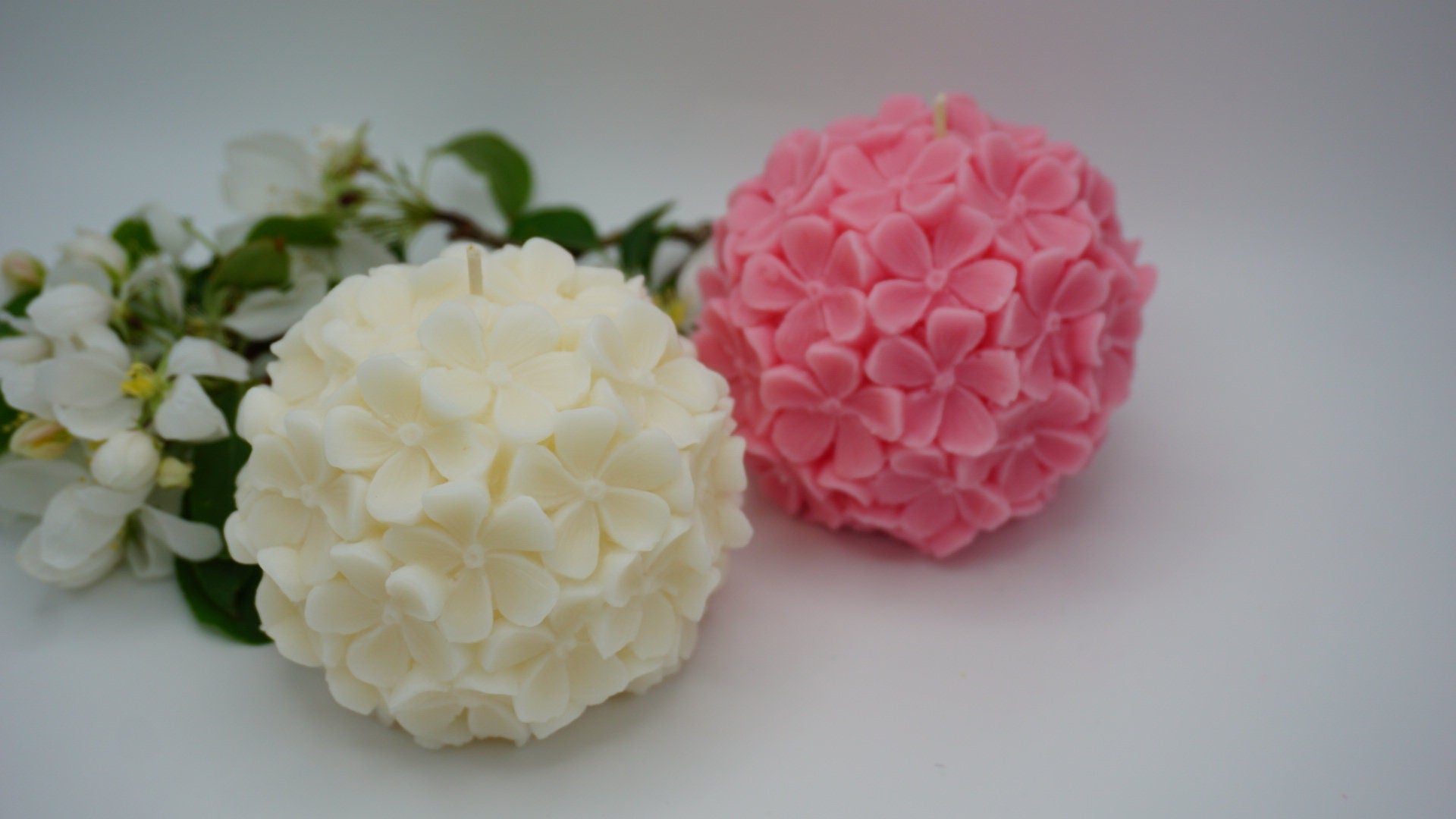 Sakura Flower Soy Candle: Cozy Minimalist Decor, Handmade Aesthetic Cherry Blossom Gift Box, Moonflower Scented Floral Present