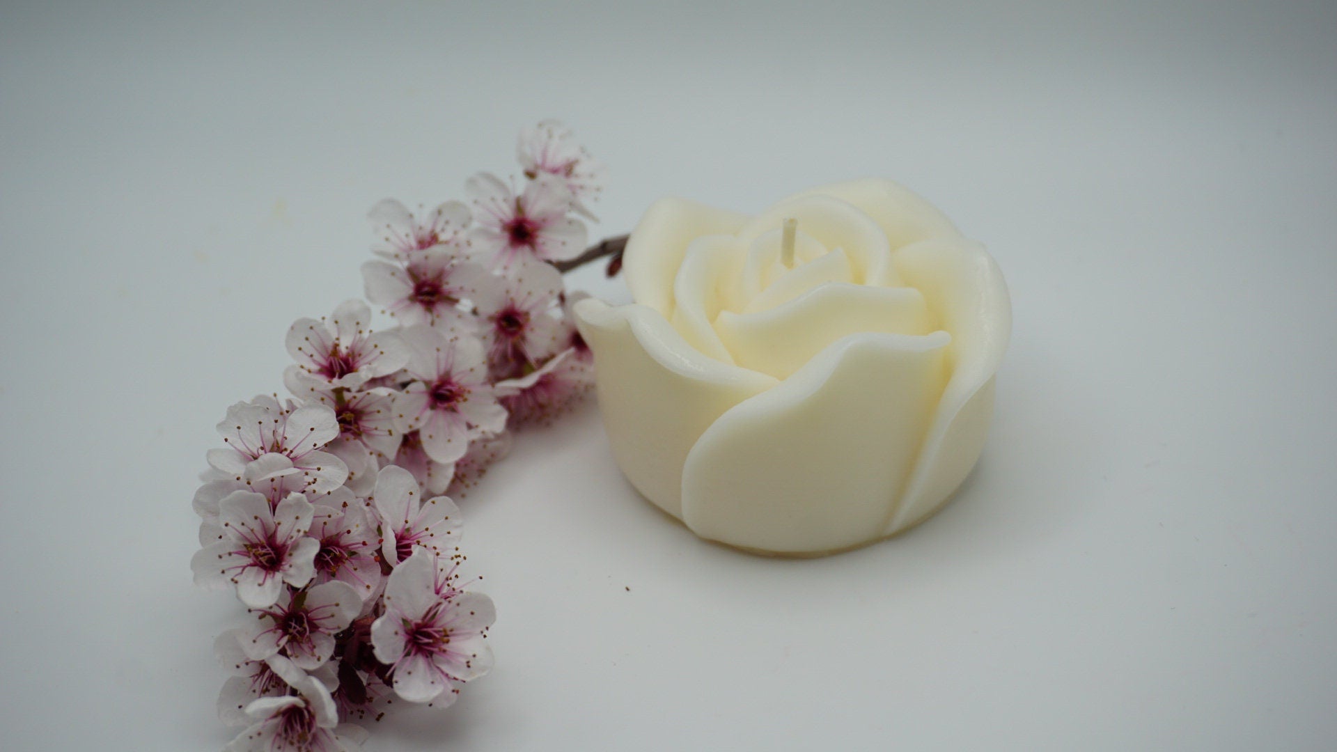 Set of rose flower candles gift for her in a box | Rose flowers, natural soy wax candle, non toxic pink rose candle