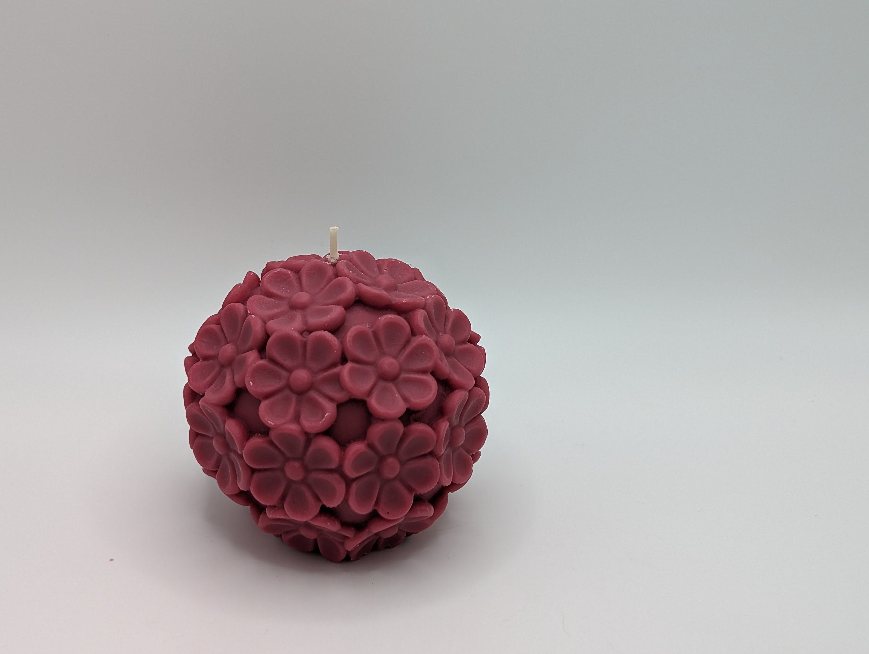 Flower Sphere Shaped Candle: Cozy Minimalist Decor, Handmade Aesthetic Floral Ball, Unique Gift for Mom, Round Rose Accent